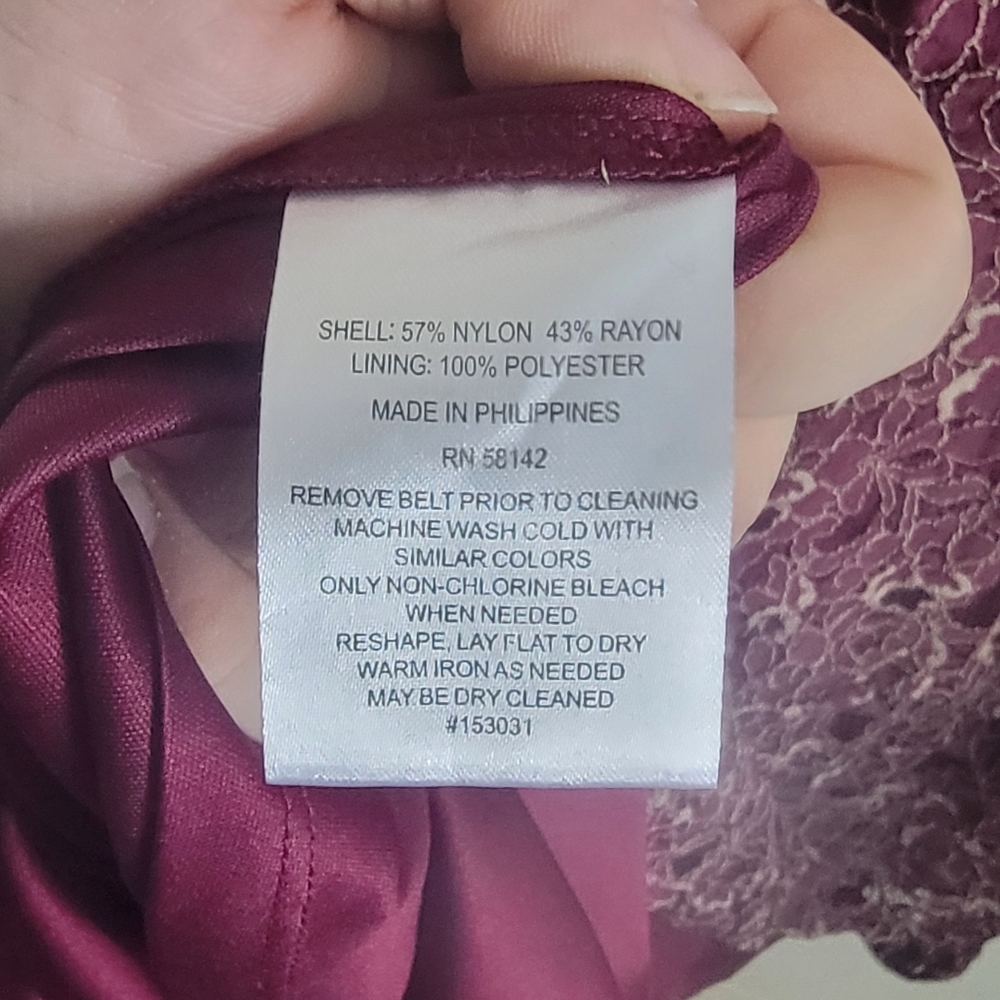 XL London Style Deep Red Burgandy And Tan Lace Mini Dress - Picture 4 of 5